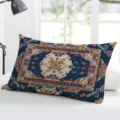 Gedetailleerd overzicht van boho geometrische rechthoekige kussenhoes met etnisch tapijtmotief. - BZ202401207-10
