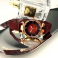 Damen Mode Quarzuhr mit Farbverlauf Zifferblatt und Magnet Armband Detail Ansicht - Rot