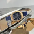 Quadratische Damen QuarzUhr mit goldenem Weizenmuster Lünette, blauem Zifferblatt und Armband. - Dunkelblau