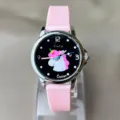 Kinder Einhorn Quarzuhr mit rosa Silikonarmband und niedlichem Zifferblatt für den Alltag. - Rosa