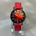 Reloj de cuarzo de moda para mujer con correa de cuero rojo y esfera degradada - Rojo
