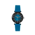 Detalle de la esfera del reloj de cuarzo de silicona azul con degradado y marcadores. - Azul