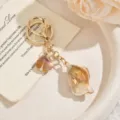 Porte-clés en métal coquillage conque coloré dégradé pendentif sac acrylique vue principale - Café