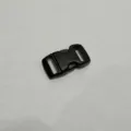 Fibbia a sgancio rapido in plastica nera da 1 cm per cinghie zaino, piccola fibbia resistente. - Nero
