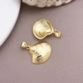 Gold Plated Shell Pendant DIY Jewelry Accessory Variant for Necklace and Earrings - 1 Piece (23x19x4mm)