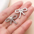 Zinc alloy rhinestone bow charm pendant DIY jewelry accessory silver tone pearl decor - Pearl Rhinestone Bowknot (27098) / 1 Piece (19x23mm) / Silver