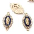 Connettore a doppio foro in smalto strass Vergine Maria oro KC per creazione gioielli DIY - Stile Vergine Maria Ovale 2 Fori Oro KC Strass Bianchi (15299) / 1 pezzo (13x23mm) / Blu Reale