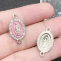 Connettore ciondolo religioso in metallo argentato a doppio foro con smalto rosa e strass. - Stile Strass Base Rosa 2 Fori Ovale K Bianco (15328) / 1 Pezzo (16x20mm)