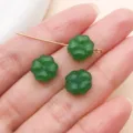 Cuentas de vidrio con diseño de trébol verde accesorios de joyería DIY para pulseras. - Trébol de Cuatro Hojas Corazón (26730) / 1 Pieza/Paquete (10x10mm) / Verde Oscuro Gelatina