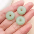 Colgante de hebilla de paz de vidrio verde claro dijes para pulsera collar joyería hecha a mano - Hebilla de la paz estilo chino (26798)
