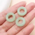 Cuentas donut de hebilla de seguridad de vidrio verde claro para joyería y pulseras - Anillo de Donut con Agujero Grande Estilo Chino (26820)