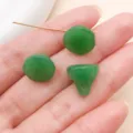 Accesorios de joyería DIY de vidrio verde colgante para pulsera collar manualidades - Colgante de Cápsula de Semillas de Loto (26915)