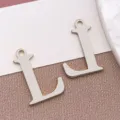 Κρεμαστό γράμμα από ανοξείδωτο ατσάλι για DIY κοσμήματα και υπέροχα αξεσουάρ μόδας - Μενταγιόν Κεφαλαίο Γράμμα L (T2195-L) / 1 Τεμάχιο (12x8x1mm) / Χρώμα Ατσαλιού