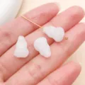 Cuentas de vidrio blanco en forma de calabaza accesorios de joyería DIY para pulseras y collares. - Calabaza con Agujero Recto (26923)