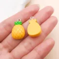 Jolis pendentifs ananas en résine mignons pour fabrication de bijoux DIY, breloques jaunes artisanat. - Style Ananas en Résine Jaune (17058) / 1 Pièce/Paquet (14x23mm)