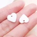 Ciondolo a cuore in conchiglia bianca con foro singolo accessorio per gioielli fai da te. - Cuore Piccolo (26661)