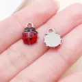 Jolis pendentifs en alliage émaillé coccinelle pour colliers bracelets bijoux DIY. - Mini Coccinelle (27011) / 1 Pièce (12.5x9mm) / Base Argentée Rouge