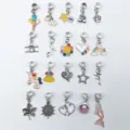 Set de abalorios de gran agujero DIY, colgantes de aleacion esmaltada colorida para pulseras. - Juego de amuletos (HK794) / 20 Piezas/Paquete / Multicolor