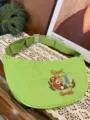 Grüne Nylon Halbmond Umhängetasche mit süßer Eichhörnchen Bestickung, lässiger Freizeitschnitt. - Grasgrünes Eichhörnchen