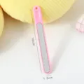 Zuckerfarbene Nagelfeile für die Maniküre. Rosa Schleifpfeile für einfache Nagelpflege zu Hause. - Einfacher Stil / Großpackung / Rosa