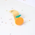 Schattige autostoel achterhaak met oranje fruit design, handige ophanghouder voor auto-interieur. - Sinaasappel