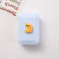 Boîte à lentilles bleue mignonne avec banane jaune, étui de voyage portable pour les yeux. - Modèle en résine / Bleu avec Motif de Banane