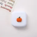 Estuche para lentes de contacto cuadrado con bonita calabaza 3D caja de cuidado ocular - Calabaza en caja blanca