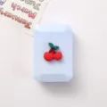 Joli étui à lentilles de contact cerise portable mini double boîte de rangement de voyage - Modèle en résine / Cerise sur Fond Bleu