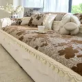 Chenille sofa cover brown floral pattern with tassel universal anti-slip sofa pad texture - 70*70 / Brown