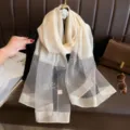 Eleganter Damenschal aus Netzstoff mit Perlenbesatz für Sommer und Sonnenschutz lang. - Beige