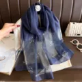 Herbst neuer dunkelblauer langer Schal mit Perlen Strass Kleeblatt Muster Damen Mode Tuch. - Marineblau