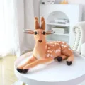 Leuk sika hert pluche speelgoed zacht gevuld dier ree pop verjaardagscadeau interieur decor - Liggend sikahert / 40CM
