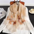 Lussuosa sciarpa in seta ricamata per donna, elegante scialle floreale per autunno inverno. - Bianco avorio