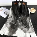Schwarzer transparenter bestickter Seidenschal für Damen, eleganter Blumenschal im Frühling Herbst. - Schwarz