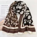 Modischer brauner Leoparden-Print Schal mit Kettenrand, weiches elegantes Damen Tuch neu. - Braun