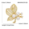 Elegante spilla con perla a foglia d'oro e cristalli scintillanti, accessorio chic per abito. - Oro