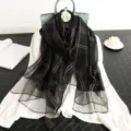 Elegante Damen Goldfaden bestickte Seide Wolle gestreifte Schal Herbst Mode Schal. - Schwarz