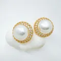 Elegante vergoldete Perlen Strass Ohrringe Detailansicht, funkelnde Zirkonia Ohrstecker. - Ohrstecker (Naturperle) / Gold