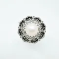 Vintage Perle Filigran Ring Blumen Cluster Silber Ton Schmuck Damen Accessoire Geschenk - Ring (Naturperle) / Silber