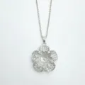 Silberfarbene Blumenkettenanhänger Halskette mit funkelnden Zirkoniasteinen für elegante Damen. - Anhänger (Silberfarben Leere Basis Ohne Kette)