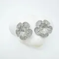 Silber Strass Blume Schmuck Detailaufnahme, glitzerndes Zirkonia Zubehoer Design. - Ohrringpfosten (Silberfarben Leere Basis)