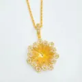 Vergoldete Zirkon Blumen Anhänger Halskette, elegante Mikro-Pavé Strass Blüte Schmuckstück. - Anhänger Ohne Kette / Gold