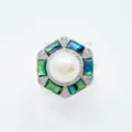 Exquisite hexagonal mother of pearl pearl ring detailed shot, elegant geometric design for women. - Abalone Shell Ring (Acrylic Bead) / Silver