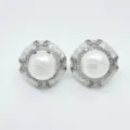 Vintage style pearl earrings featuring sparkling crystal rhinestones and elegant design. - Stud Earrings / Acrylic Bead (11mm) / Silver