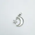 Pendentif croissant de lune en argent avec nacre blanche et charme zircon étoile. - Lune Argent Coquille Blanche