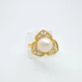 Elegant Gold-Plated Pearl Zircon Ring Floral Design Fashion Jewelry Variant Style - Triangular Style (Artificial Pearl) / Gold