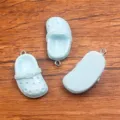 Blaue Harz Clogs Schuh-Anhänger DIY Schmuck Zubehör für Handytasche und Taschen Dekoration - 1 Stück / Blau