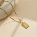 Collar con colgante rectangular de letra U de acero inoxidable chapado en oro de 18K para hombre - Letra-U / Dorado
