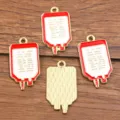 DIY alliage pendentifs sac de sang médical, émail rouge blanc goutte huile bijoux artisanat accessoires. - Poche de Perfusion No. 4 (4) / 1 Pièce/Paquet (15x28mm) / Rouge