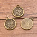 Antike Bronze DIY Legierung Uhr Zahnrad Charms Anhänger Retro Punk Schmuck Zubehör. - Nr. 26 Wecker Stil / 1 Stück (18x21mm)